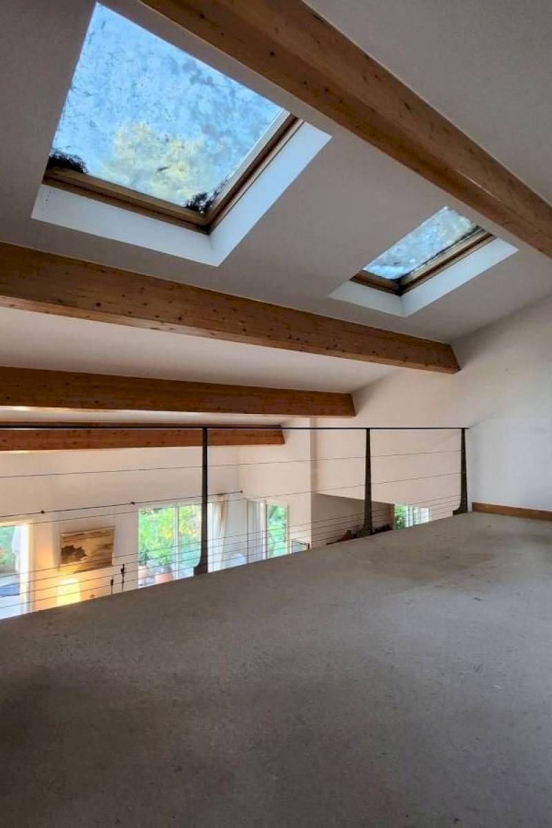 Installation de trois fenêtres de toit