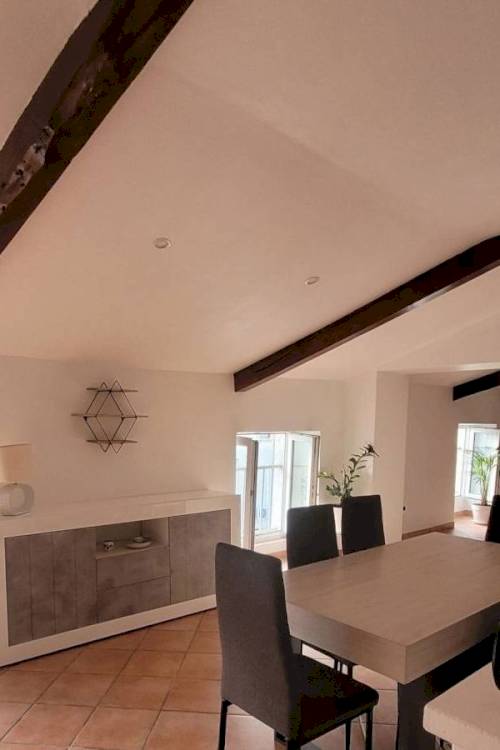 Pose d'une fenêtre de toit simple