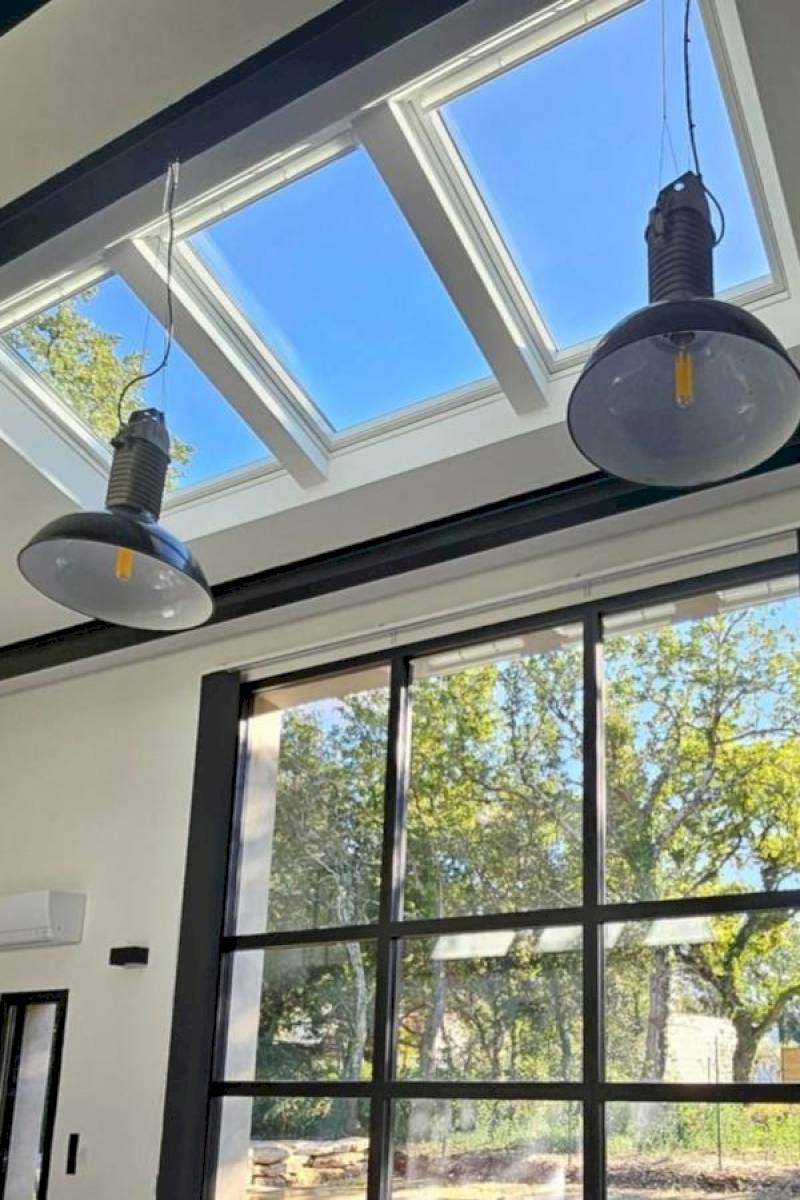 Mise en place de trois fenêtres de toit